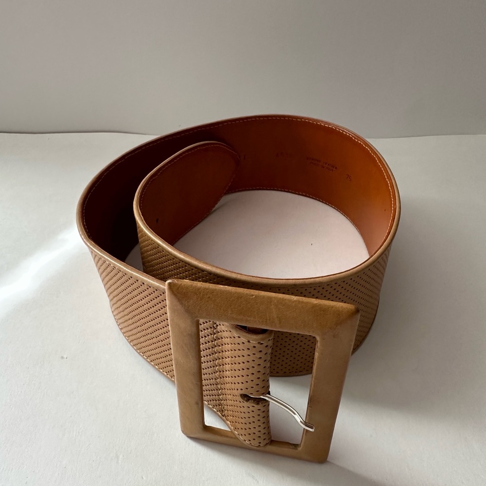 orciani Women’s High Waist Leather Belt Size (75cm) US (2)